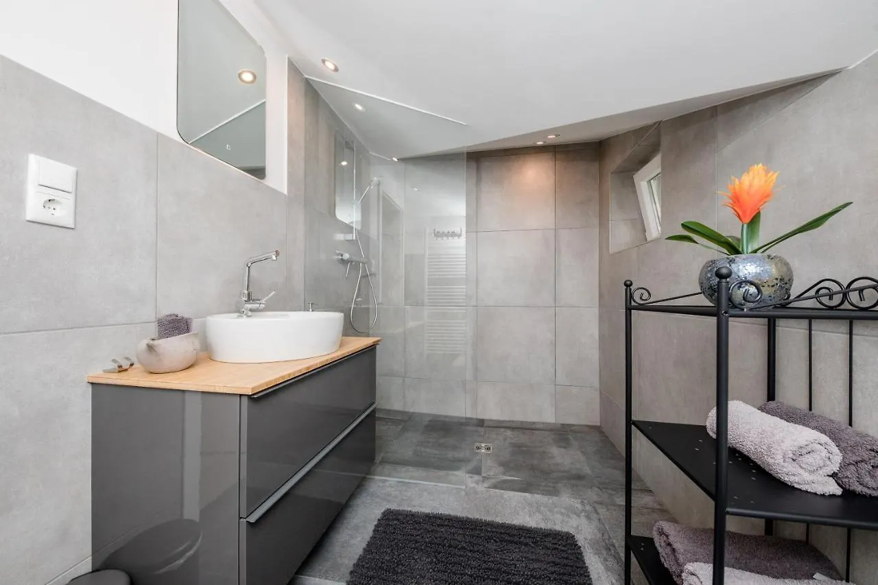 **** Ferienwohnung Auf Der Insel Rab Rab Town Apartamento